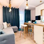 Apartament Apartament Nadmorski Ujejskiego *